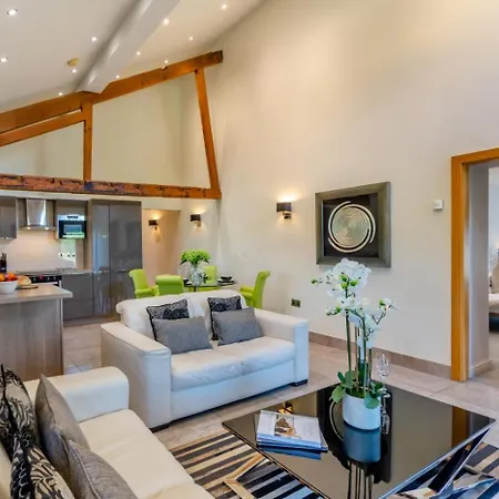 2 Bed In Middleton Oc-h29514